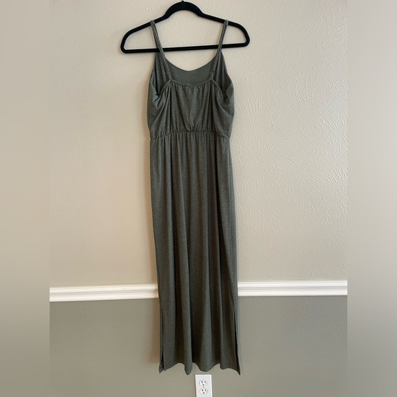 Old Navy maxi dress - Picture 2 of 6